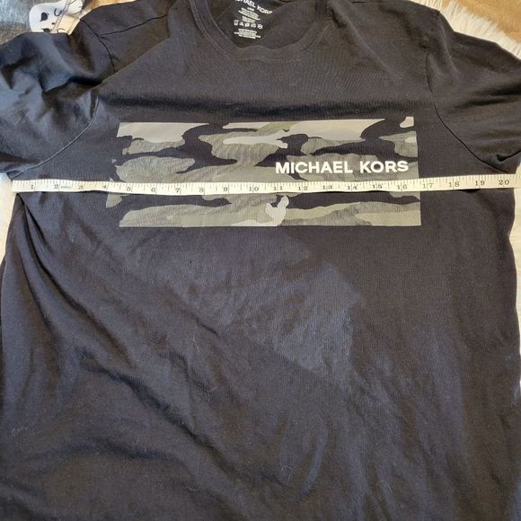 Michael Kors black and camo long sleeve signature shirt - Picture 4 of 6